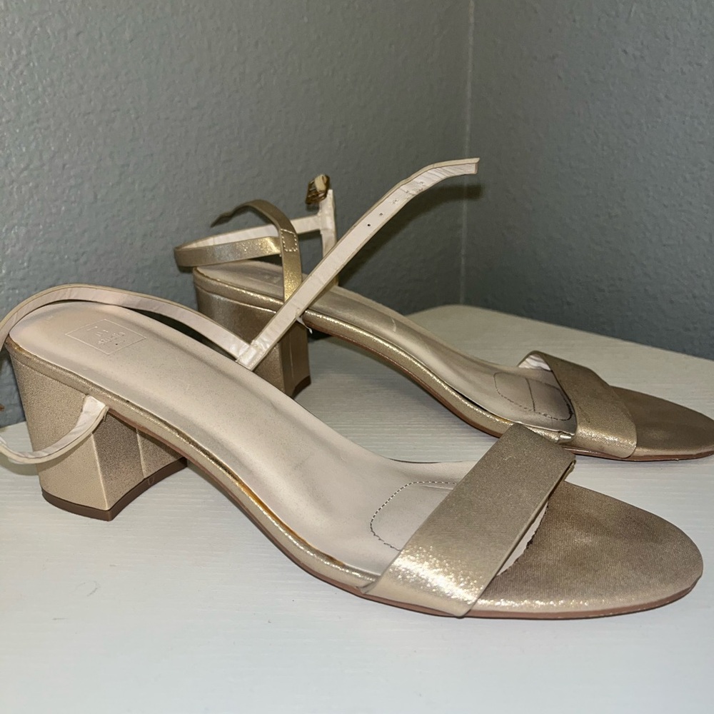 Elegant Women's Tan Block Heel Sandals